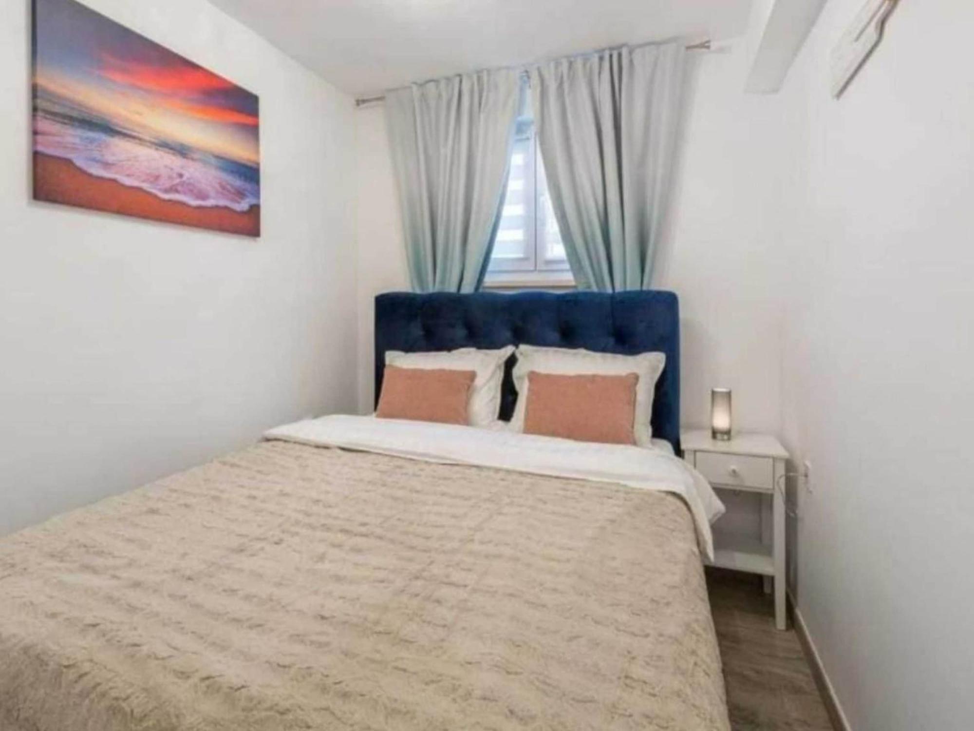 Two Bedroom With Terrace Appartement Pula